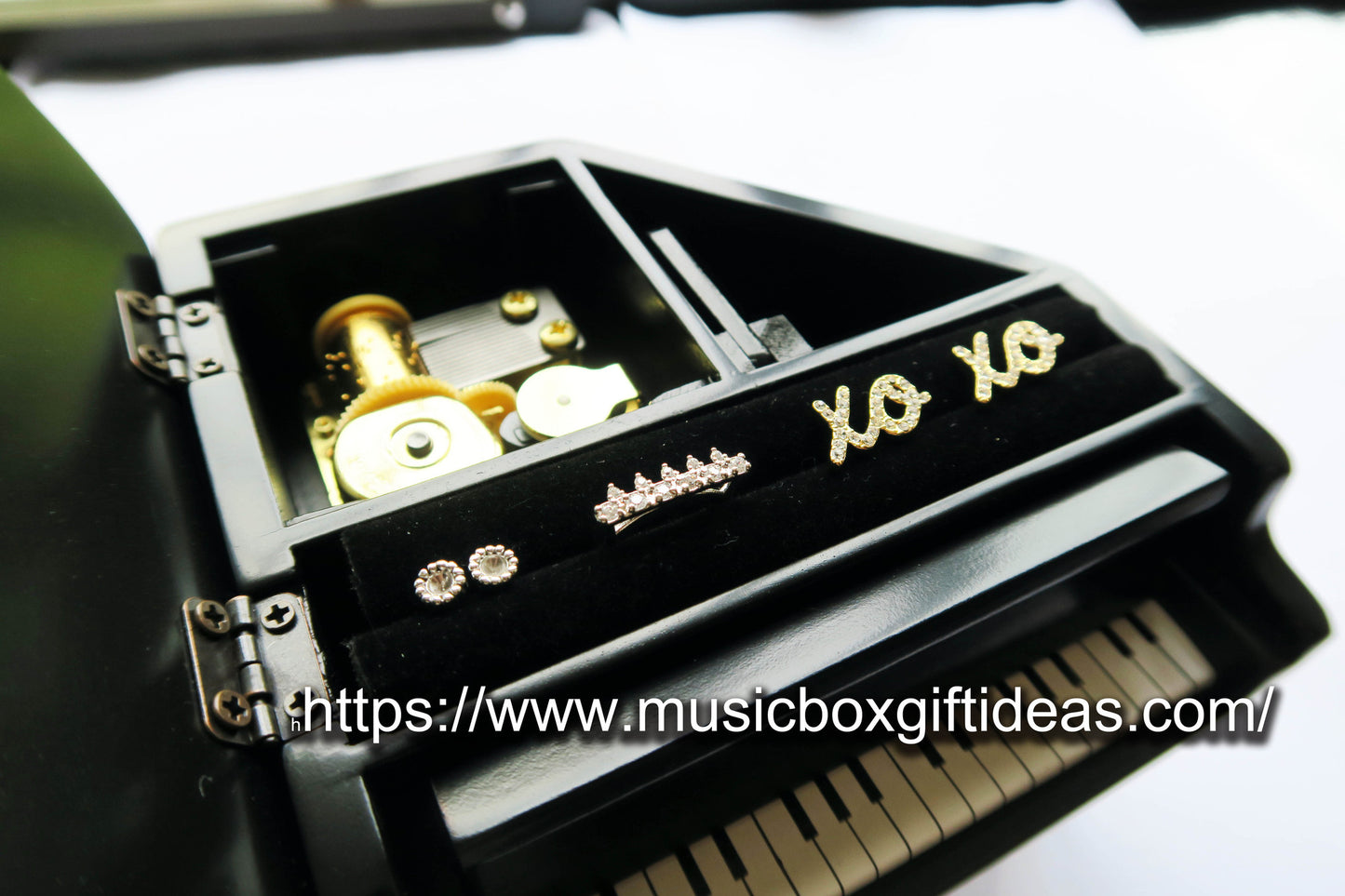 Musical The Phantom of the Opera Music of the Night 18-Note Music Box Gift (Black Piano Music Jewelry Box) - Music Box Gift Ideas