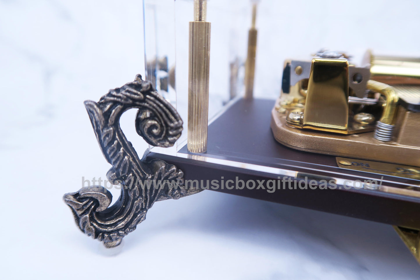 Game of Thrones Light of The Seven 30-Note Wind-Up Music Box Gift (Crystal) - Customization - Music Box Gift Ideas