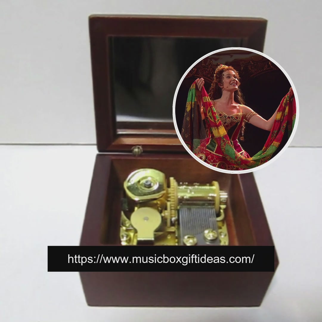 Hand crank music box with 18-note musical mechanism - Item# for this hand  crank music box