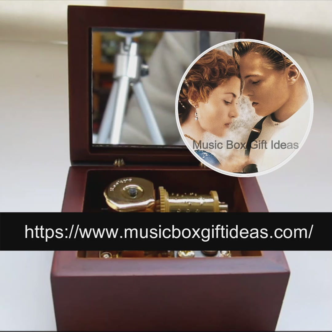 Movie Soundtrack Titanic My Heart Will Go On Celin Dion 18-Note Music Box Gift (Wooden Clockwork) - Music Box Gift Ideas